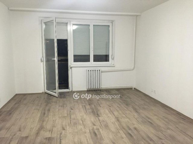 Eladó panellakás, Budapesten, XXI. kerületben 55 M Ft, 1+2 szobás
