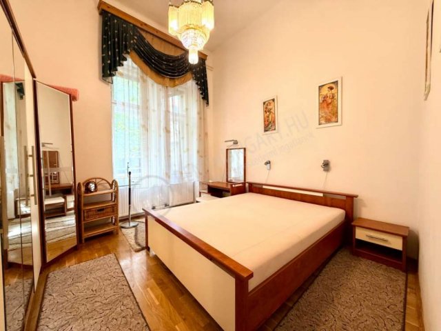 Kiadó téglalakás, albérlet, Budapesten, VI. kerületben