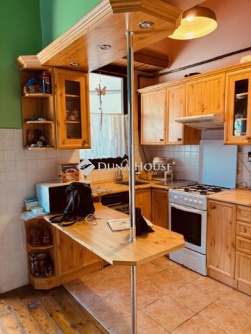 Eladó családi ház, Kaposváron 13.5 M Ft, 2 szobás
