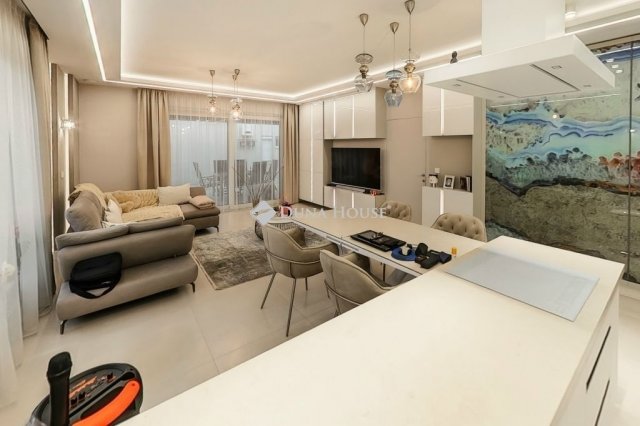 Eladó családi ház, Kecskeméten 249 M Ft, 4 szobás