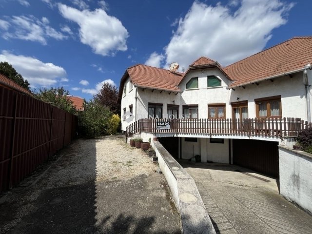 Eladó ikerház, Budapesten, XVIII. kerületben 97 M Ft, 4 szobás