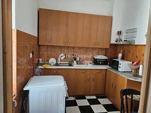 Eladó téglalakás, Vecsésen 68 M Ft, 2 szobás