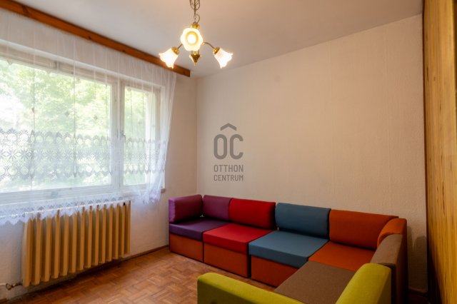Eladó panellakás, Székesfehérvárott 44 M Ft, 2 szobás