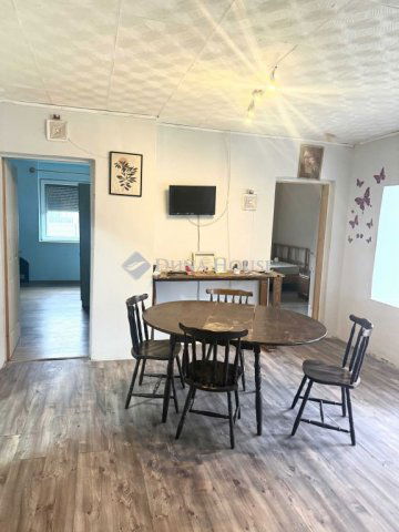 Eladó családi ház, Batéban 23.5 M Ft, 3 szobás