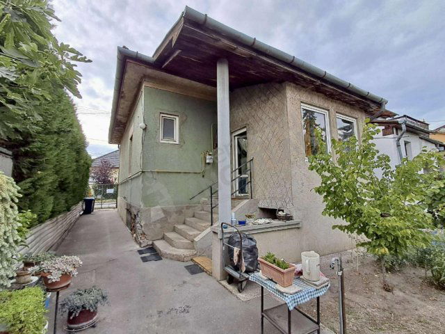 Eladó családi ház, Budapesten, XV. kerületben 84.9 M Ft