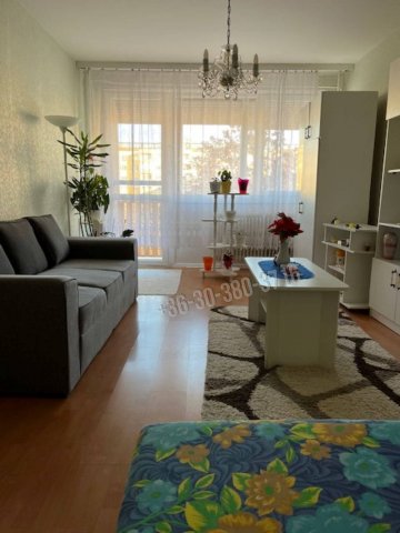 Eladó panellakás, Dunaújvárosban 28.9 M Ft, 2 szobás