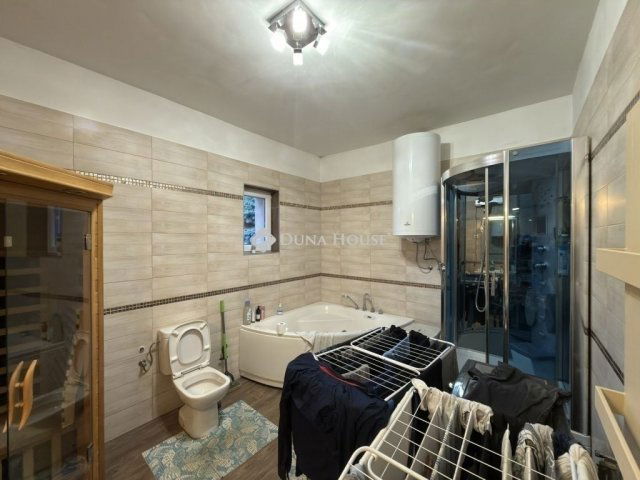 Eladó családi ház, Budapesten, XVII. kerületben 137.5 M Ft