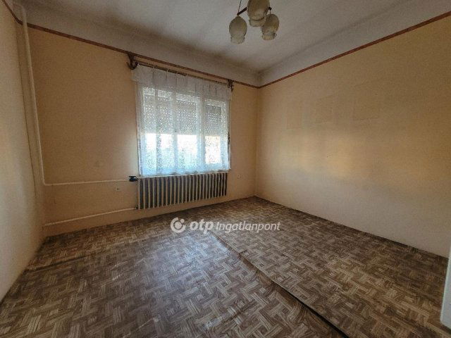 Eladó családi ház, Kunágotán 6.5 M Ft, 3 szobás