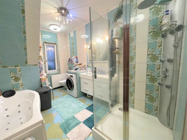 Eladó üzlethelyiség, Győrött 381 M Ft / költözzbe.hu