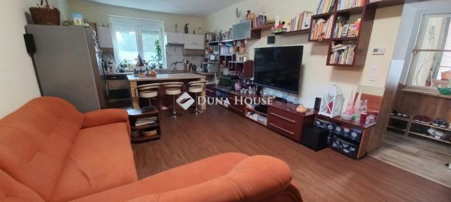 Kiadó családi ház, albérlet, Kerepesen 320 E Ft / hó, 3 szobás