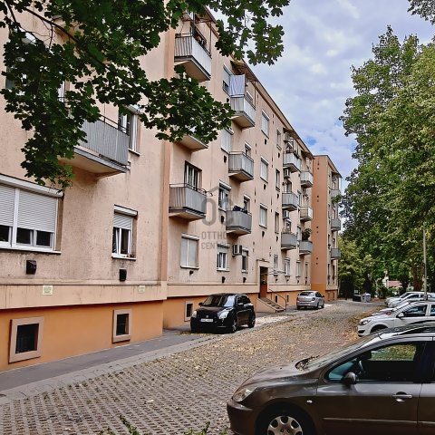 Eladó téglalakás, Budapesten, XXI. kerületben, Szabadság utcában