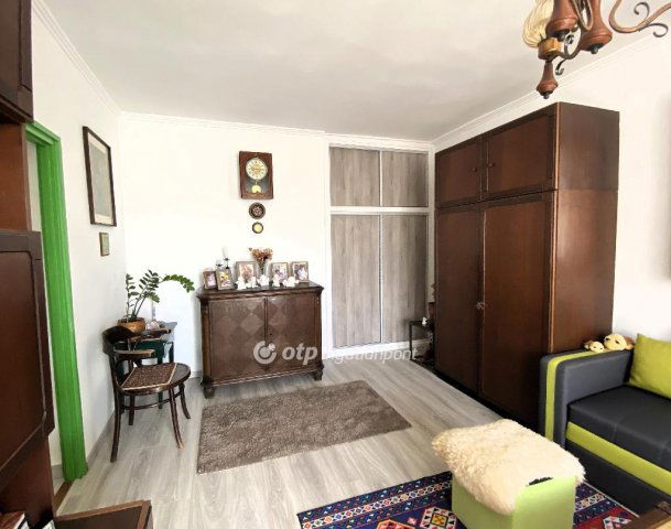 Eladó téglalakás, Kazincbarcikán 18.8 M Ft, 1+2 szobás