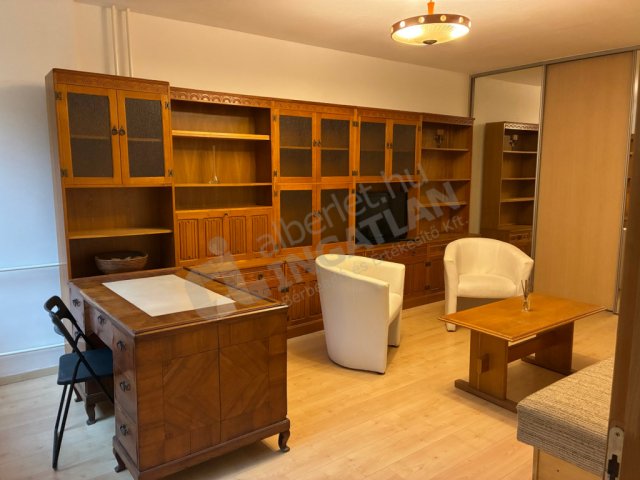 Kiadó téglalakás, albérlet, III. kerületben, Toboz utcában