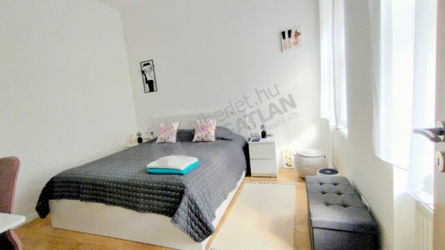 Kiadó téglalakás, albérlet, VI. kerületben, Király utcában