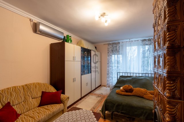 Eladó panellakás, Kincsesbányán 43.5 M Ft, 2 szobás