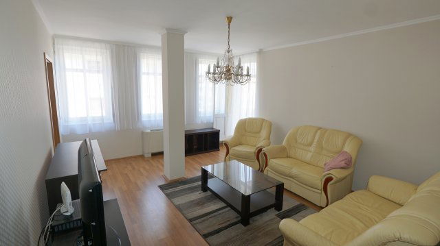 Kiadó téglalakás, albérlet, Zalaegerszegen, Kis utcában