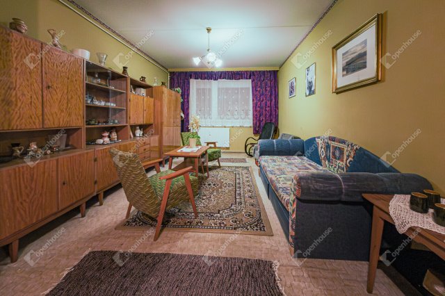 Eladó panellakás, Mosonmagyaróváron 42.9 M Ft, 2 szobás