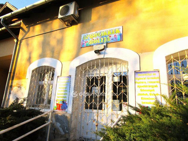 Eladó üzlethelyiség, Kaposváron 19.9 M Ft, 1 szobás