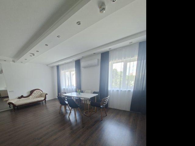 Kiadó téglalakás, albérlet, Nyíregyházán 400 E Ft / hó