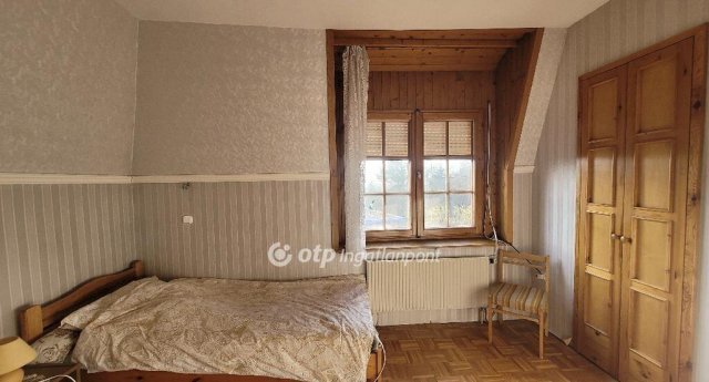 Eladó családi ház, Szentendrén 144.9 M Ft, 6+1 szobás