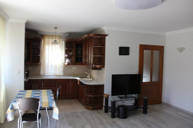 Kiadó téglalakás, albérlet, Debrecenben, Nagyerdei körúton