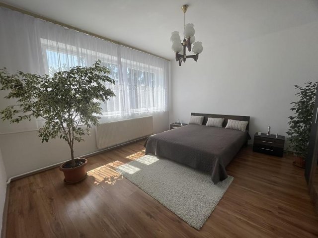 Eladó sorház, Vácon 85 M Ft, 3+2 szobás / költözzbe.hu