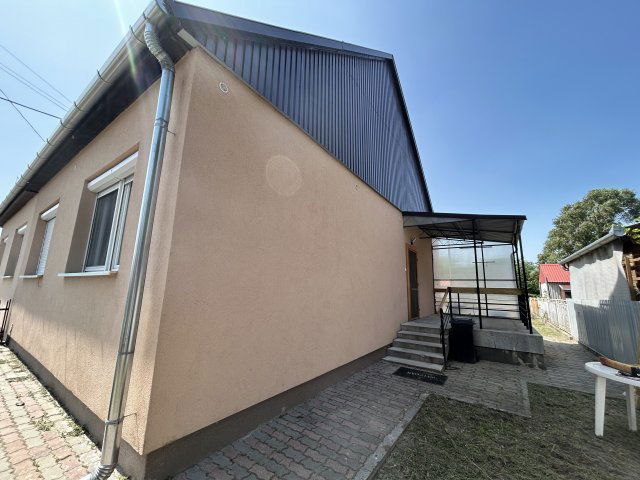 Eladó ikerház, Dabason 43.9 M Ft, 3 szobás / költözzbe.hu