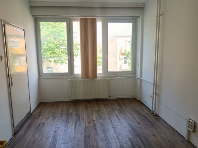Kiadó iroda, Győrött 41 E Ft / hó, 1 szobás