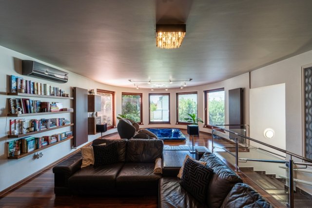 Eladó családi ház, Egerben 440 M Ft, 5 szobás