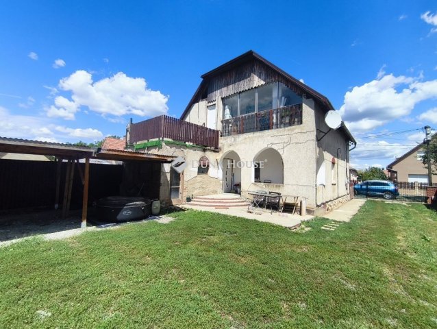 Eladó családi ház, Dombóváron 57 M Ft, 5 szobás
