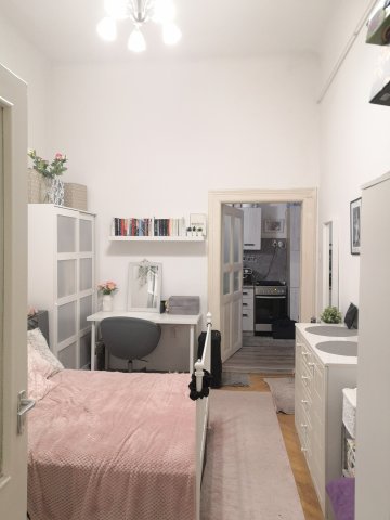 Eladó téglalakás, Budapesten, VIII. kerületben, Kálvária téren