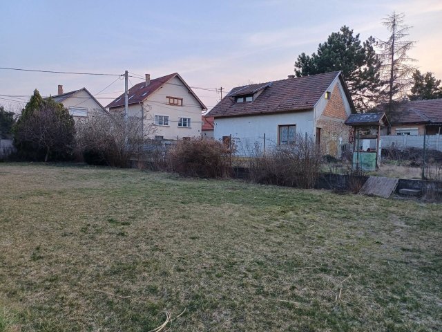 Eladó telek, Pilisvörösváron 60 M Ft / költözzbe.hu