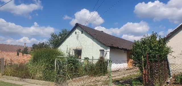 Eladó családi ház, Abában 15 M Ft, 3 szobás