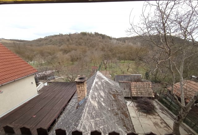 Eladó családi ház, Kistarcsán 105 M Ft, 10+1 szobás