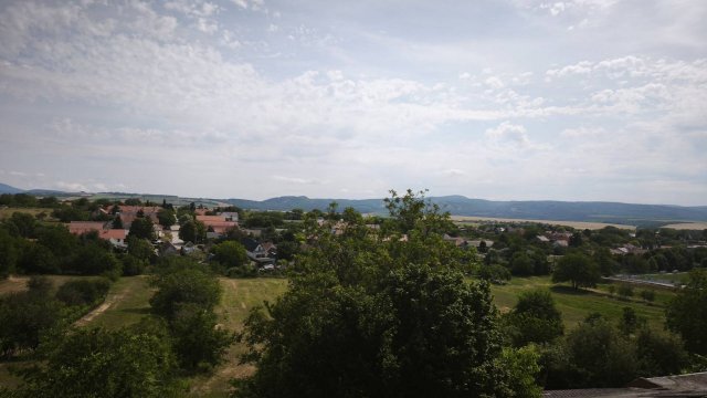 Eladó családi ház, Perbálon 99.9 M Ft, 4 szobás
