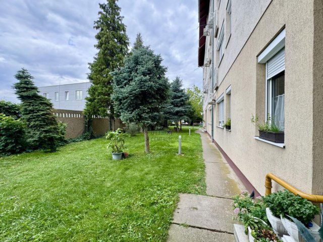 Eladó téglalakás, Vecsésen 72.9 M Ft, 4 szobás