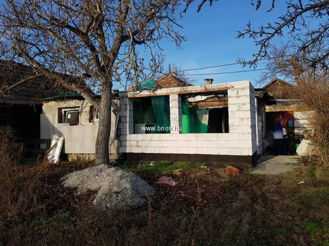 Eladó családi ház, Pilisen 6 M Ft, 3 szobás