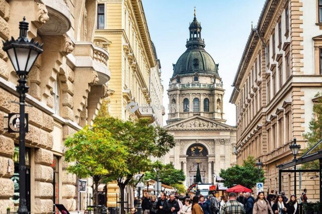 Eladó téglalakás, Budapesten, V. kerületben 69.9 M Ft, 2 szobás
