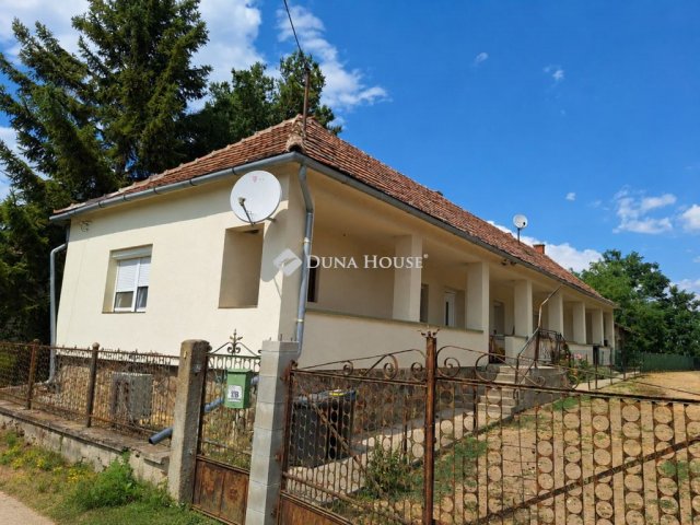 Eladó családi ház, Pátkán 89.9 M Ft, 4 szobás