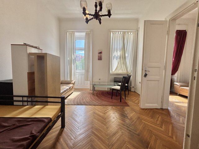 Kiadó téglalakás, albérlet, VIII. kerületben, Teleki László téren