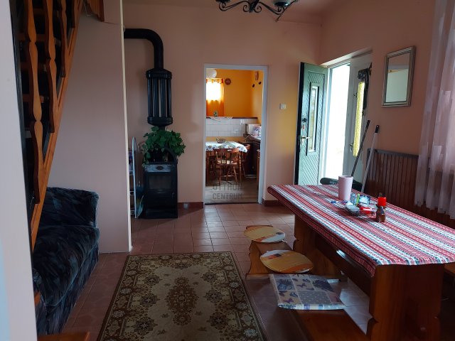 Eladó családi ház, Balatonlelleén 73.9 M Ft, 4 szobás