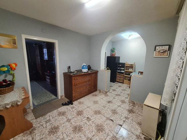 Eladó családi ház, Gödöllőn 54.9 M Ft, 2 szobás