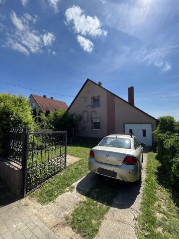 Eladó családi ház, Nemesvámoson 99 M Ft, 5 szobás