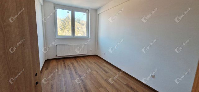 Eladó téglalakás, Miskolcon 65 M Ft, 3 szobás