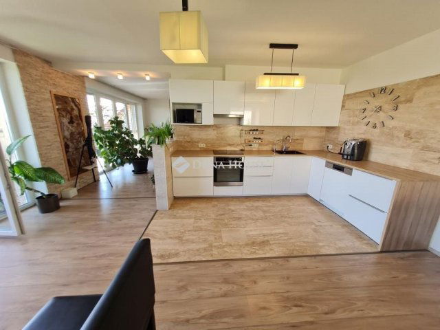 Kiadó családi ház, albérlet, Budapesten, III. kerületben