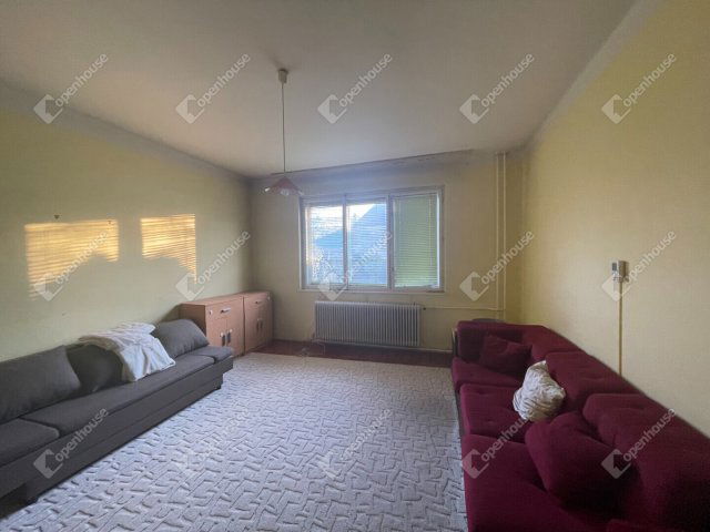 Eladó téglalakás, Hajdúböszörményen 65 M Ft, 3 szobás