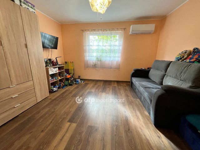 Eladó családi ház, Tápiógyörgyén 29.9 M Ft, 2 szobás
