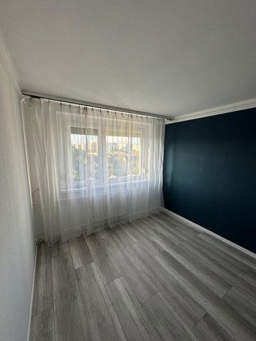 Eladó panellakás, Budapesten, III. kerületben 84.9 M Ft, 3 szobás