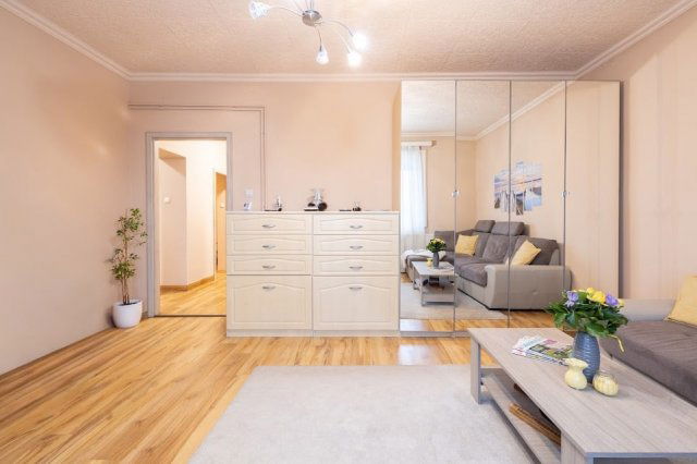 Eladó téglalakás, Komáromban, Juhász Gyula utcában 69.9 M Ft