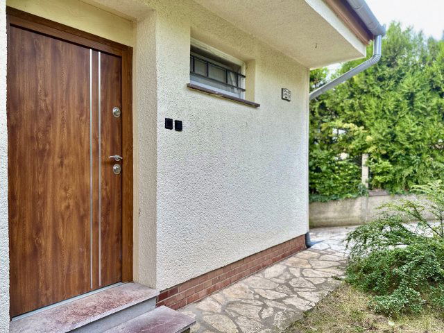 Eladó ikerház, Pécsett 99 M Ft, 4 szobás / költözzbe.hu